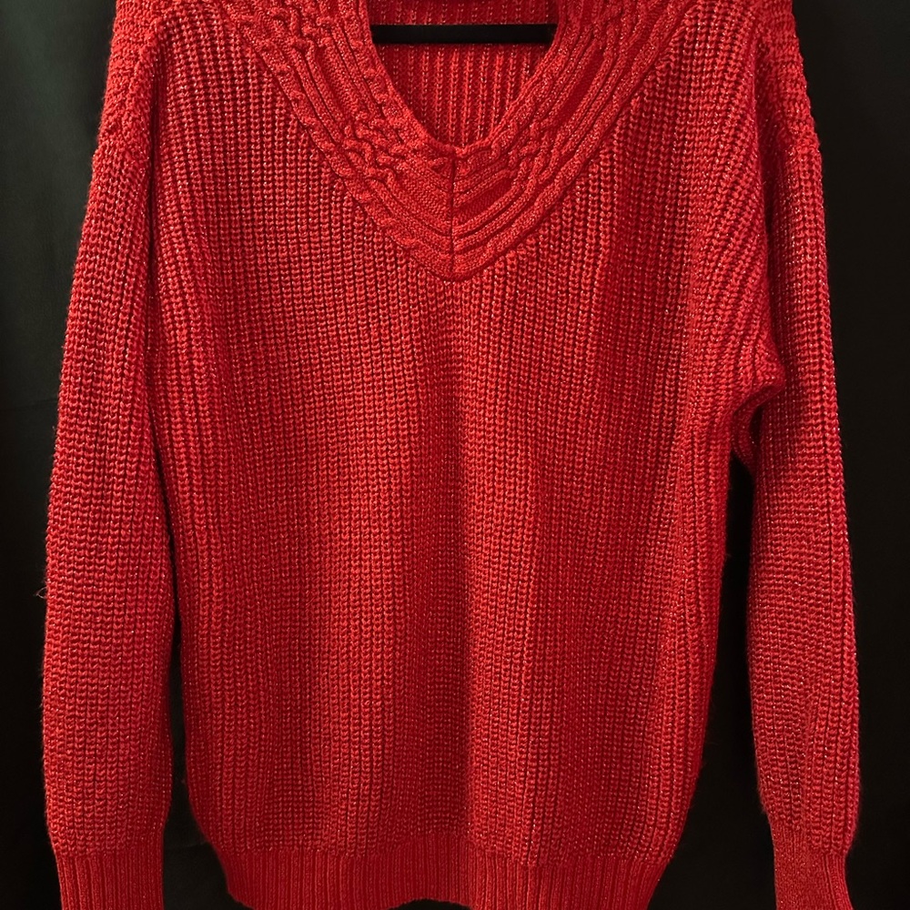 Keyhole Sweater - Picture 3 of 6
